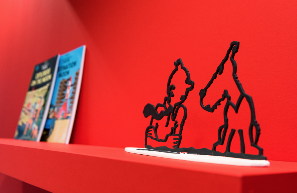 Tintin and red wall